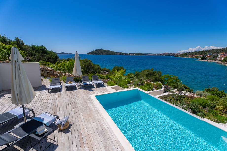 located in a natural Mediterranean landscape, offering its guests an ideal private getaway via a secluded environment.