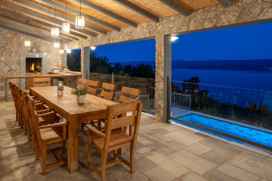 It is an exceptionally exquisite and beautiful holiday home with 225 sqm of exquisitely decorated and absolutely spacious interior