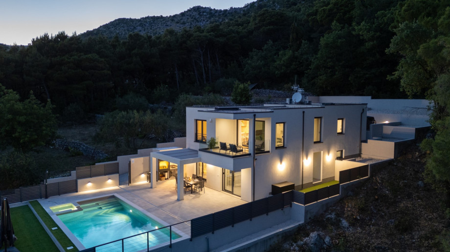 The location is peaceful and relaxing