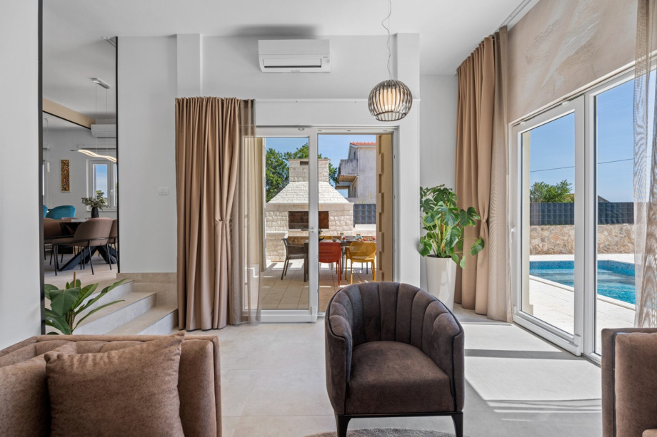 Everything is equipped with carefully selected materials, high-quality furniture