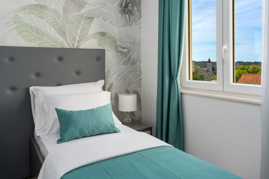 Bedroom NO3 with a en-suite bathroom