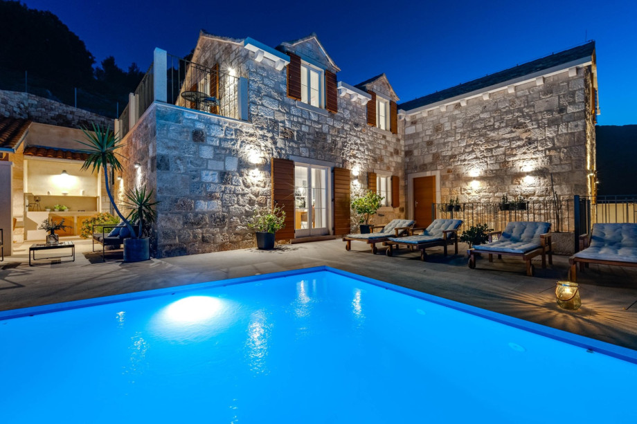 Typical Dalmatian village, that makes every visitor fall in love with its charming little houses.