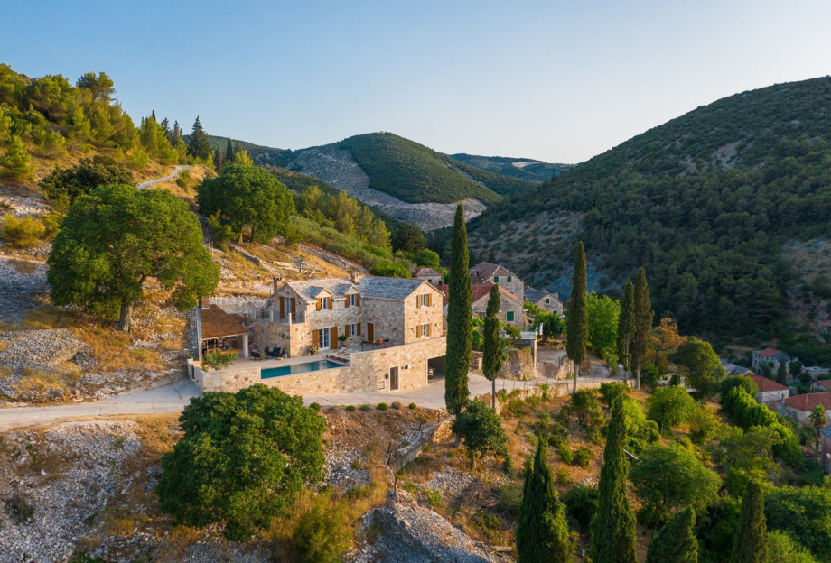 View from small, local road on Villa Ani.