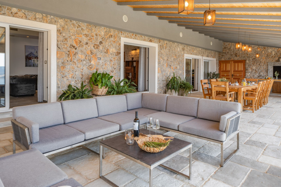 While staying in this truly unique property, the higher location offers breathtaking and expansive views of the sea as well as a very quiet environment