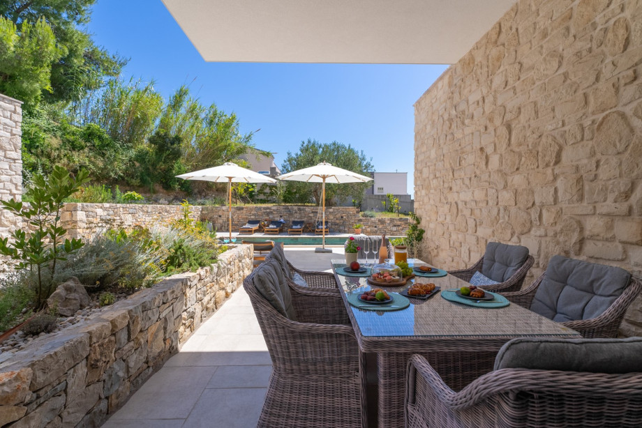 Mediterranean style house like Villa Praska (Villa Peach), with typical Dalmatian surroundings like stone walls