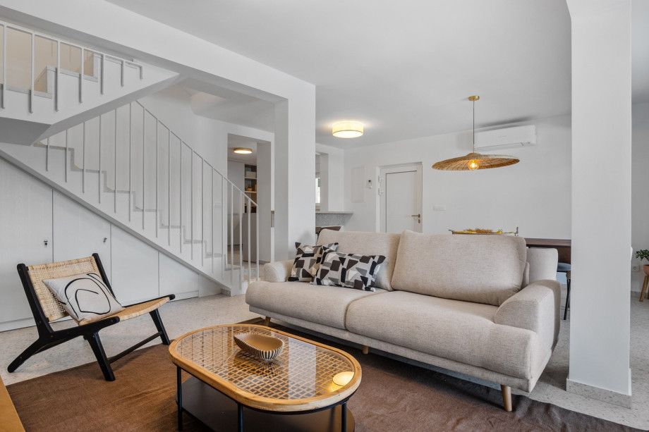 fully equipped kitchen with all the amenities you need