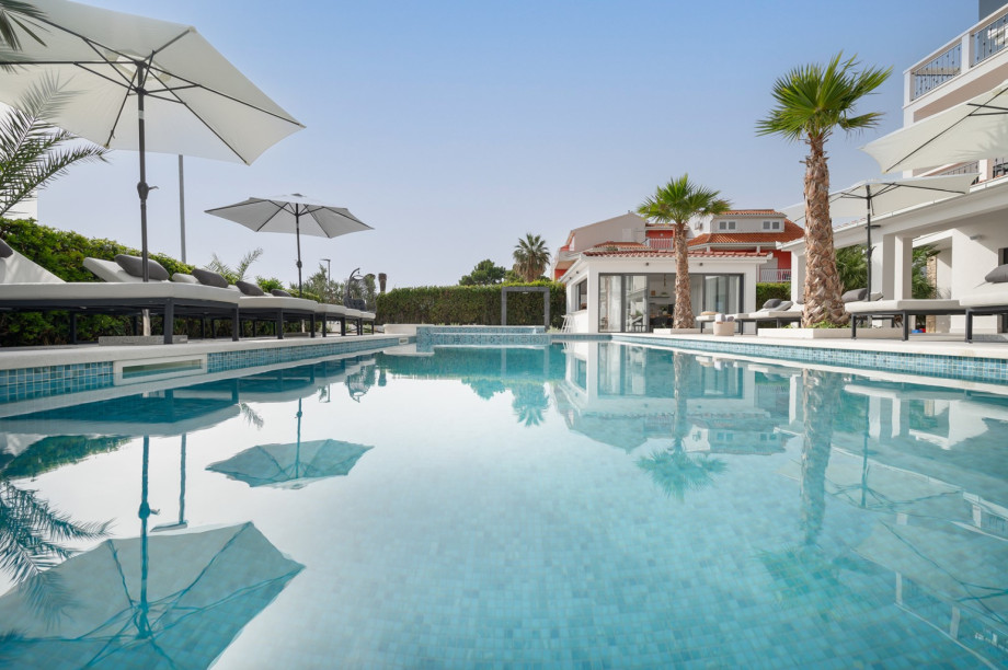 The video surveillance covers the main entrance and the outdoors of the whole property