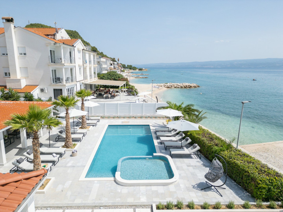 Come and taste the unspoiled and easy way of living in Dalmatia