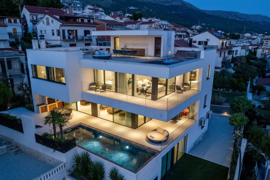 Come and taste the unspoiled and easy way of living in Dalmatia