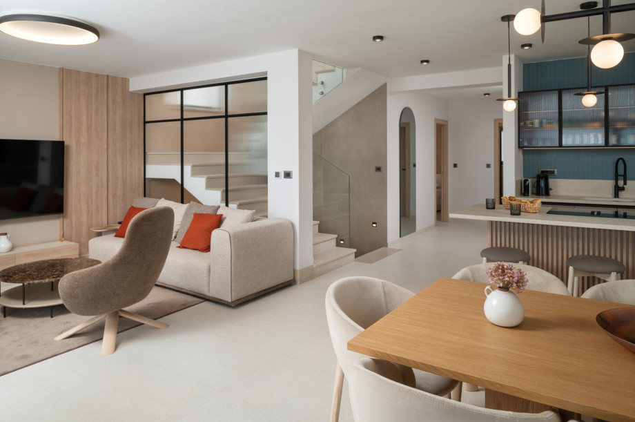 **Indoor Living Space (Ground Floor):**