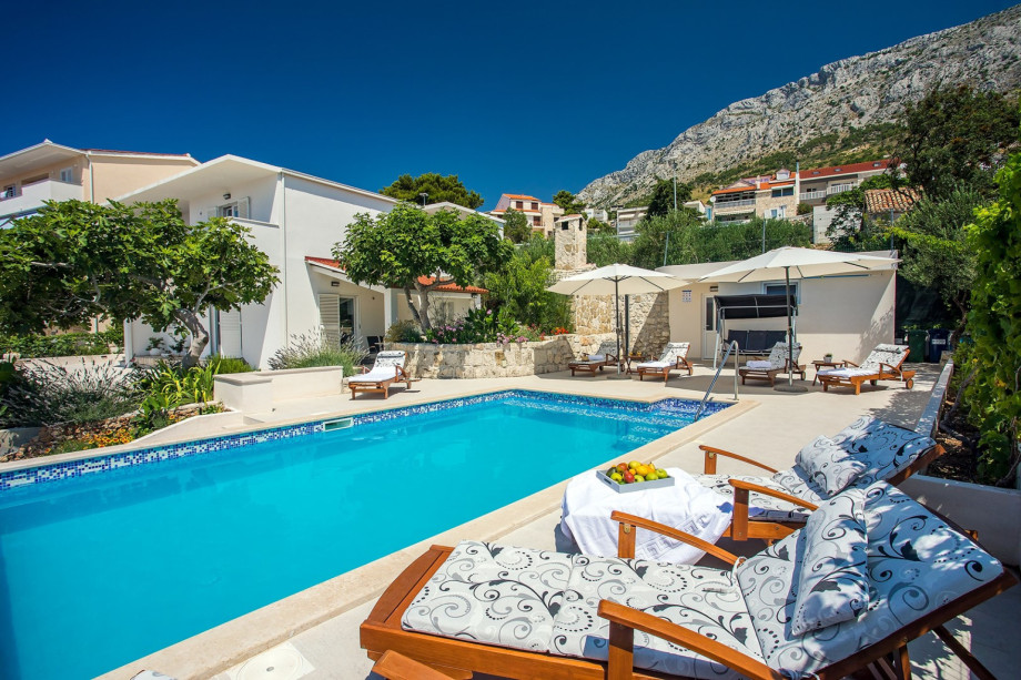 Villa Dasianda with private, heated pool, only 90m far from the sea