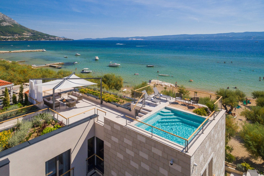 Blick auf das Anwesen der Villa Flores von oben