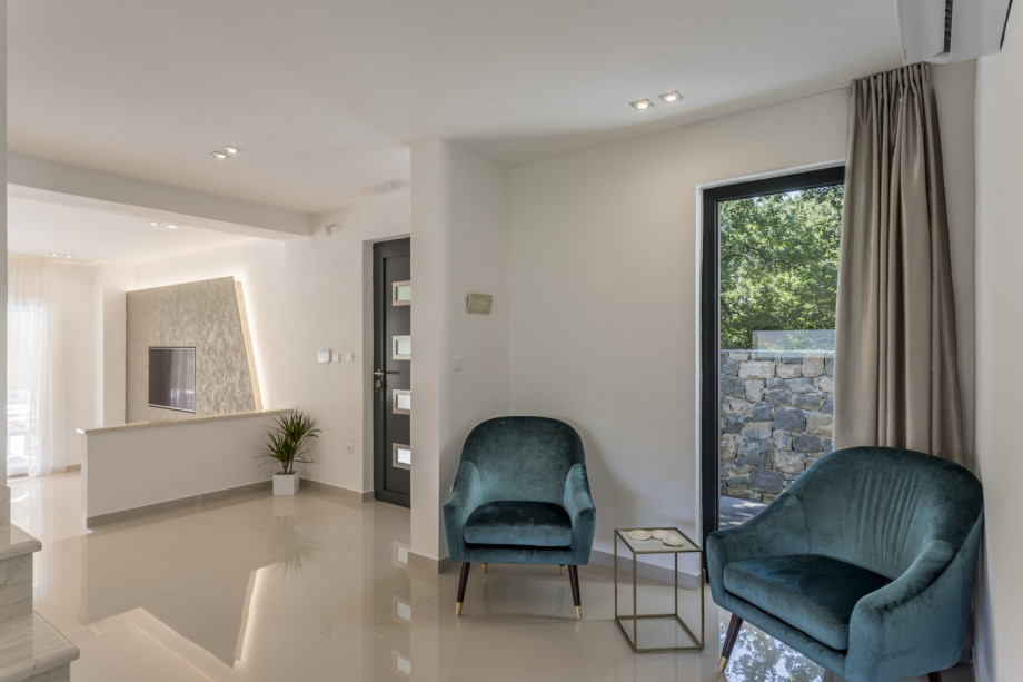 Luxurious and high quality furnished interior for your comfortable holiday