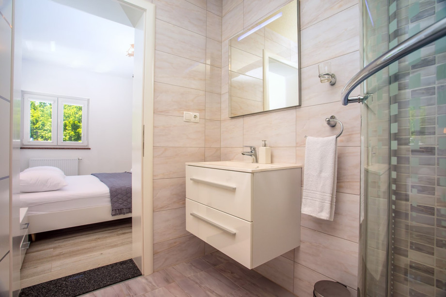 En-suite bathroom No.1 with shower on ground floor