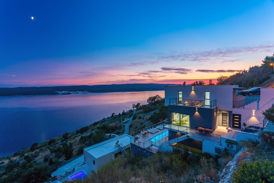 Amazing views on the sea, Islands and unspoiled nature