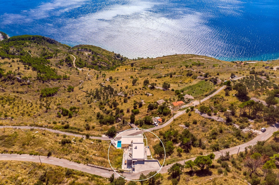 Only a few minutes drive is Artina beach, most beautiful beach in this area