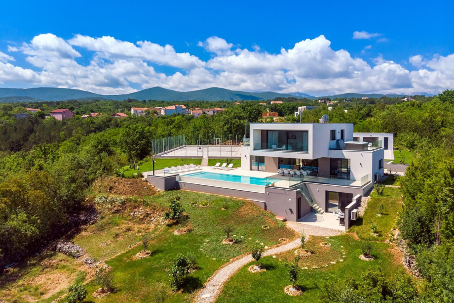 Villa is settled on 10000 sqm plot