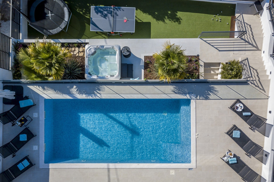 Villa Captain's house is very well organized,  and all offered is exclusively for you