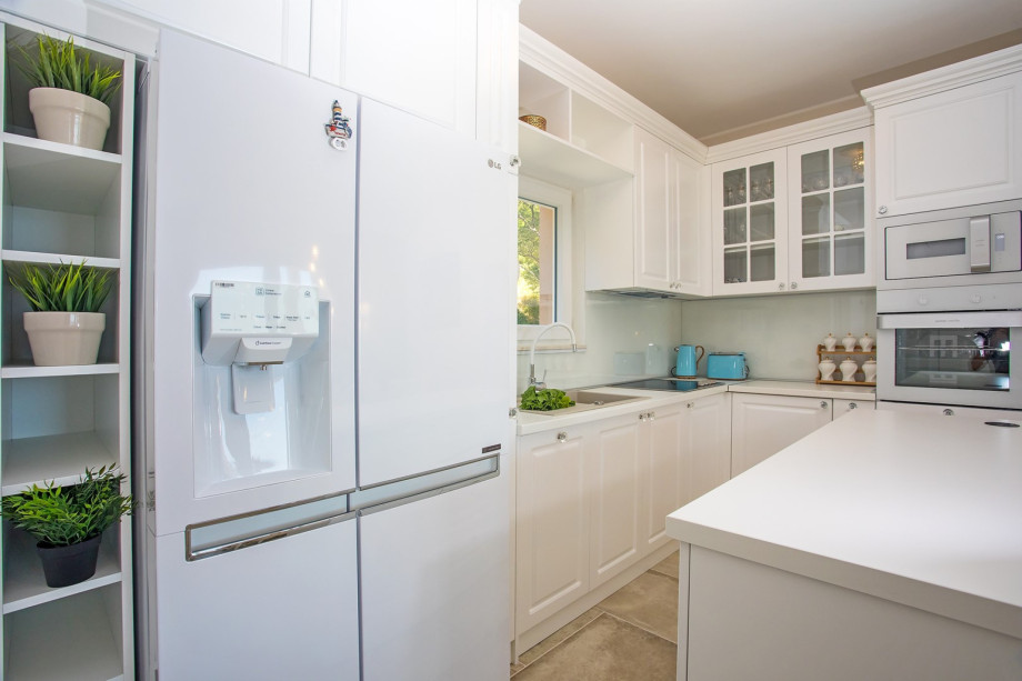Fully equipped kitchen with all modern guest needs