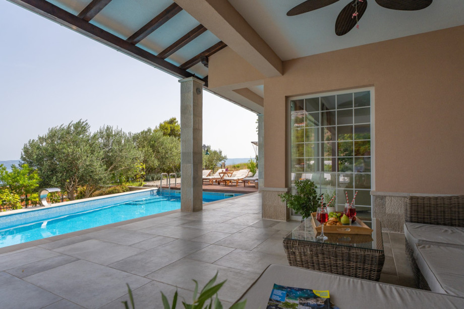 This is a very unique and spacious villa that is very-well equipped