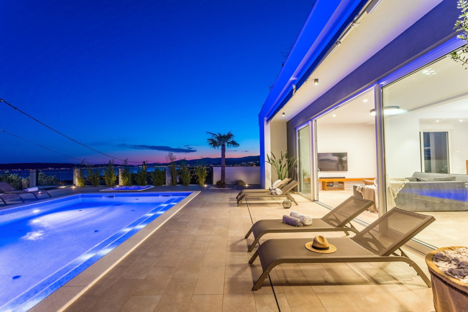 This modern and comfortable villa is newly built and fully equipped.