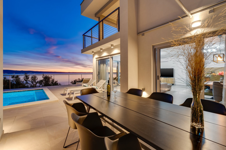 This amazing villa is perfect for a relaxed family or friend gatherings