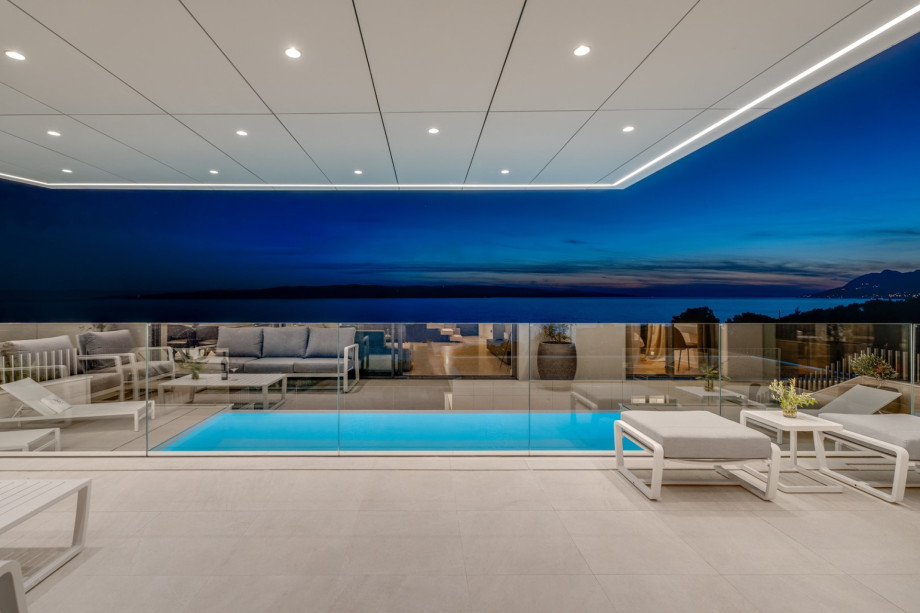 Lovely light settings for cozy and quiet evenings at the pool area