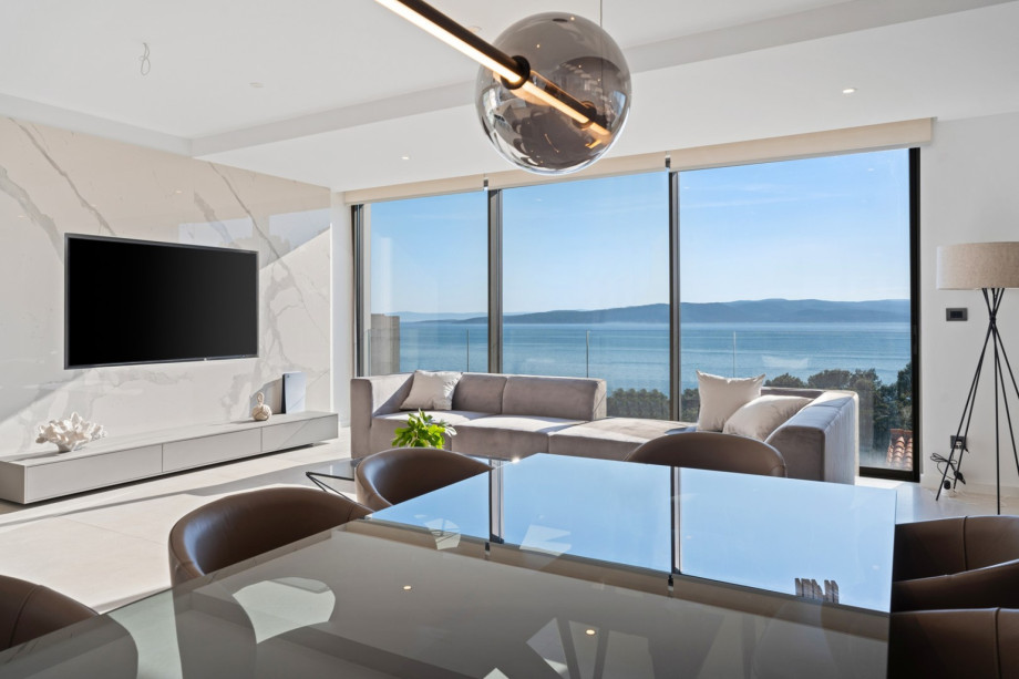 There is a separate toilet, and a laundry with ironing amenities, a washing machine and a dryer