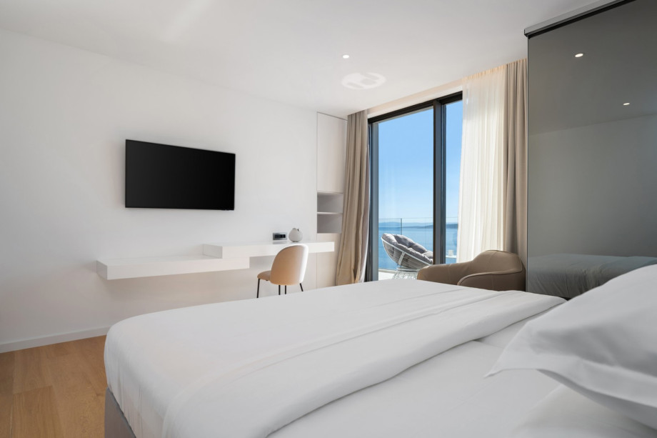 Bedroom No3 has an en-suite bathroom and an exit to a terrace with sea views (an additional bed 80cm x 200cm can be added to this bedroom by request).