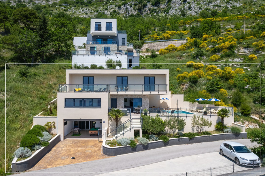 There are 4 parking places and a car is recommended