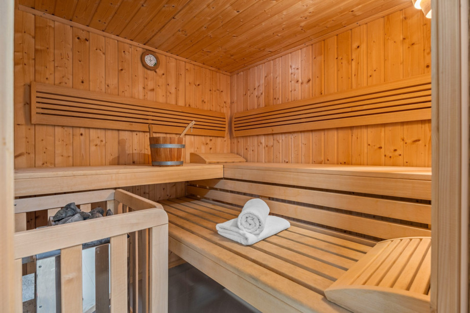 Finnish sauna for 4 people