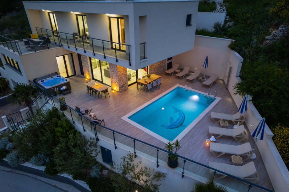 Discover the ultimate holiday experience at Villa Matea, a seaview holiday home nestled above the coastal road on the slopes