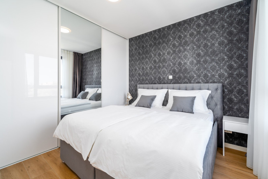 Bedroom No2 (North-East) with a king-size bed 180cmx 200cm.