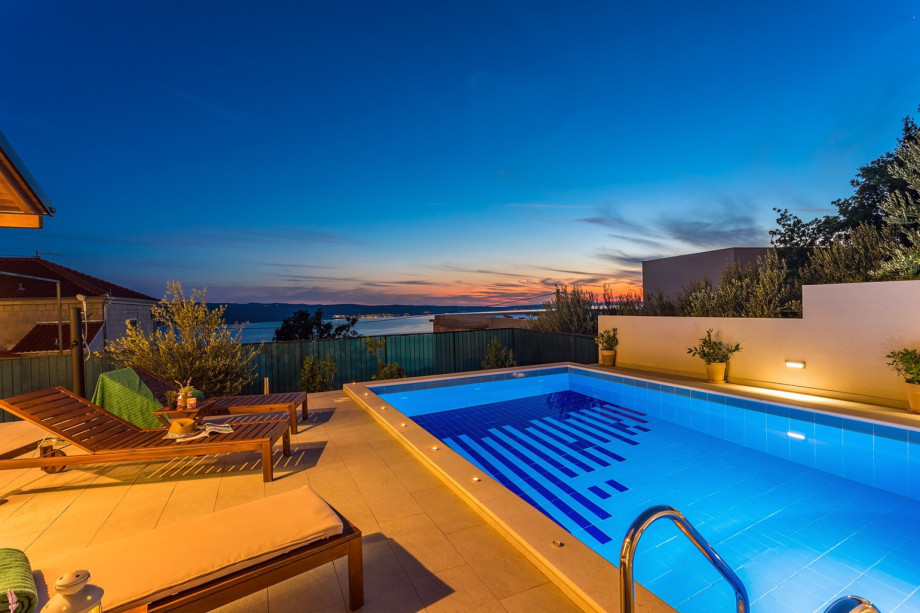 Amazing sunset view from the pool area