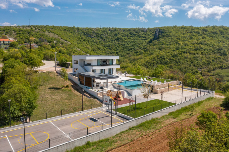 Villa Arya is a newly built and very spacious property that offers a  very luxurious 480sqm interior organized on 3 levels