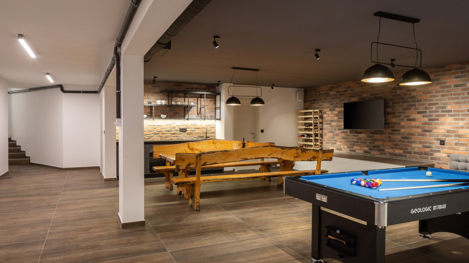 A Billiard (Pool table) for fun