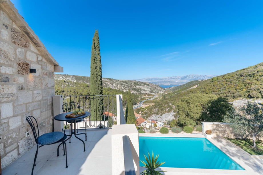 Balcony with outdoor furnishing for your relaxation time.