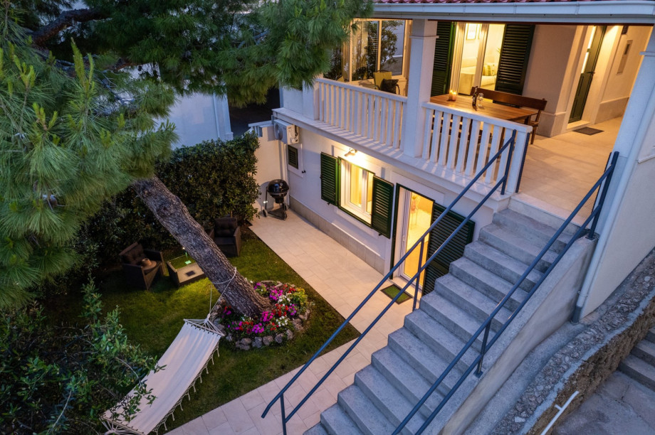 Villa Del Mar organized on two levels with a 100 sqm living area settled on a 250 sqm private plot