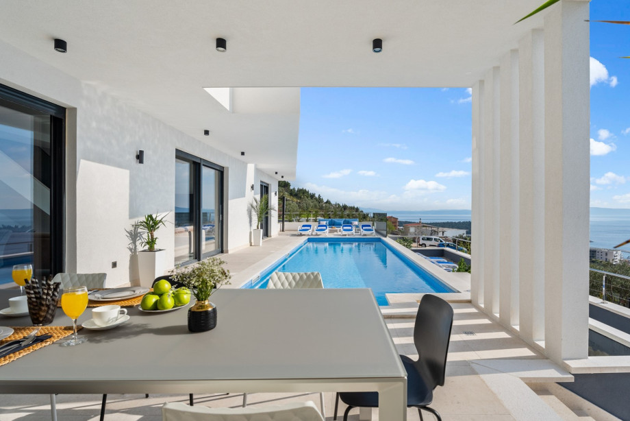 Come and taste the unspoiled and easy way of living in the Dalmatia