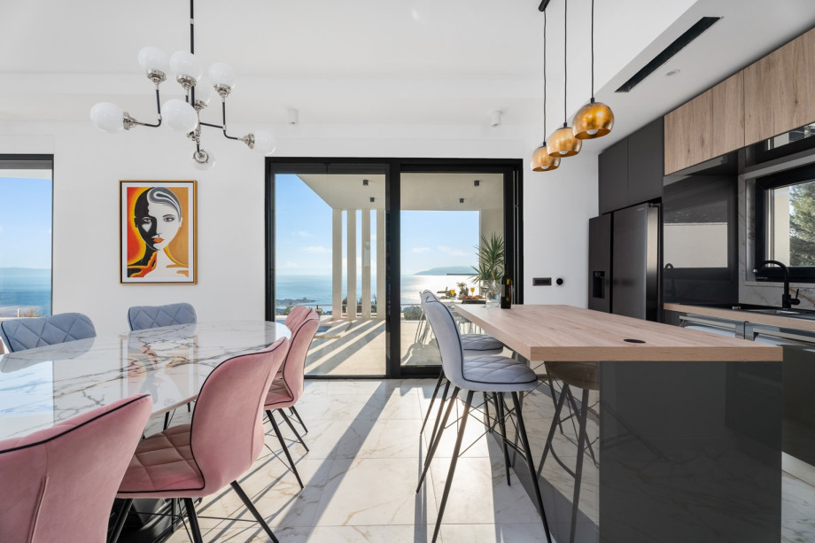 Fully equipped kitchen with all the amenities like a Nespresso .