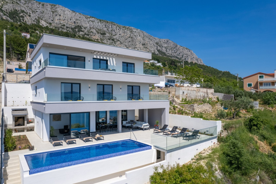 View toward Villa Admira Maria and natural environment.