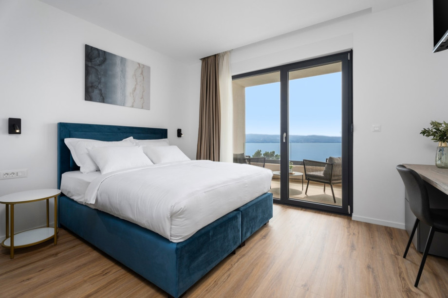 Bedroom NO3 (14sqm) with a queen-size bed 160cm x 200cm, A/C, a TV