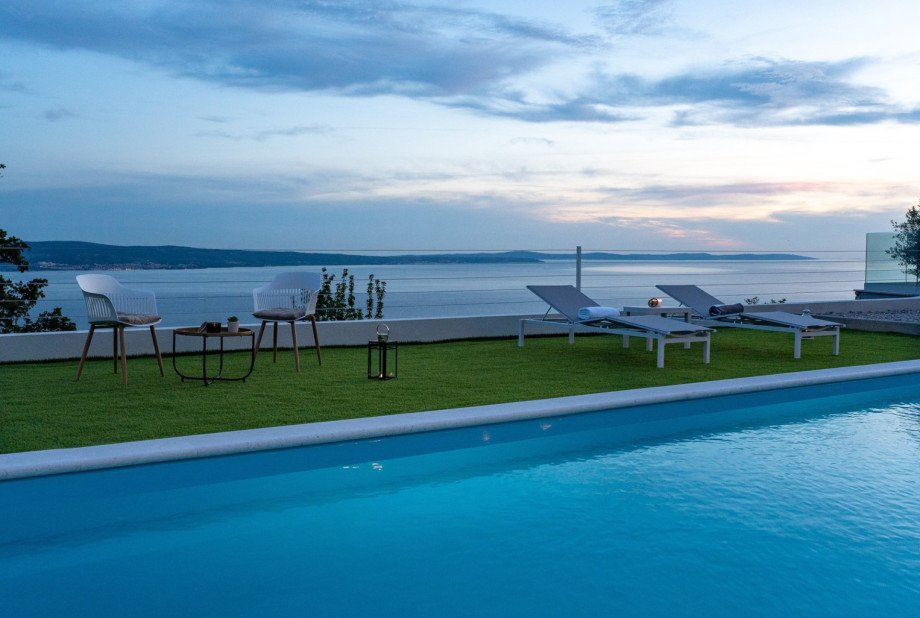 Villa La Vita is a perfect choice for smaller groups, a romantic getaway, or a relaxing family vacation.