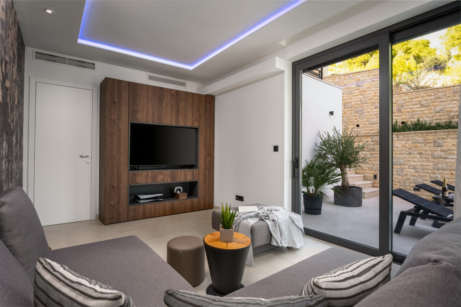 At the ground floor (pool level) is fully air-conditioned and covered with free WiFi.