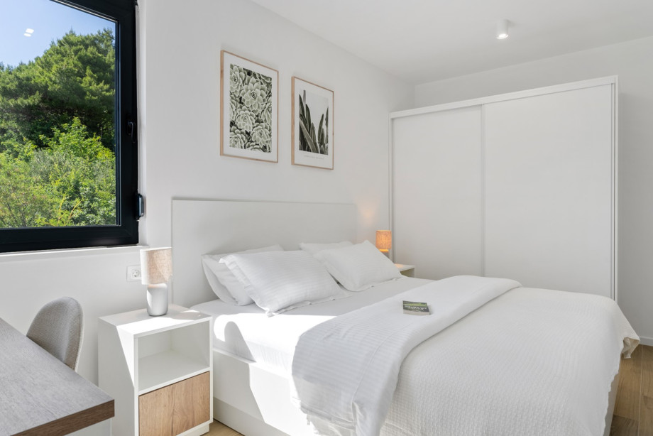 Bedroom NO1 has an en suite bathroom featuring a bathtub and a shower