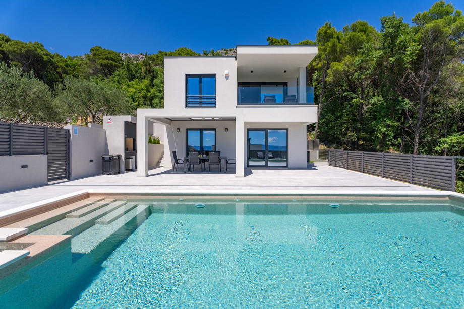 Dieser Ort hat eine besondere Luft, die Fluss-, Meeres- und Bergluft vereint.