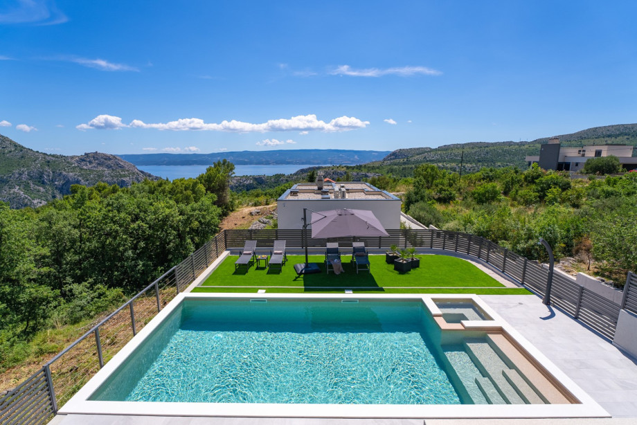 The view of the mountain, sea, and the river Cetina is simply incredible