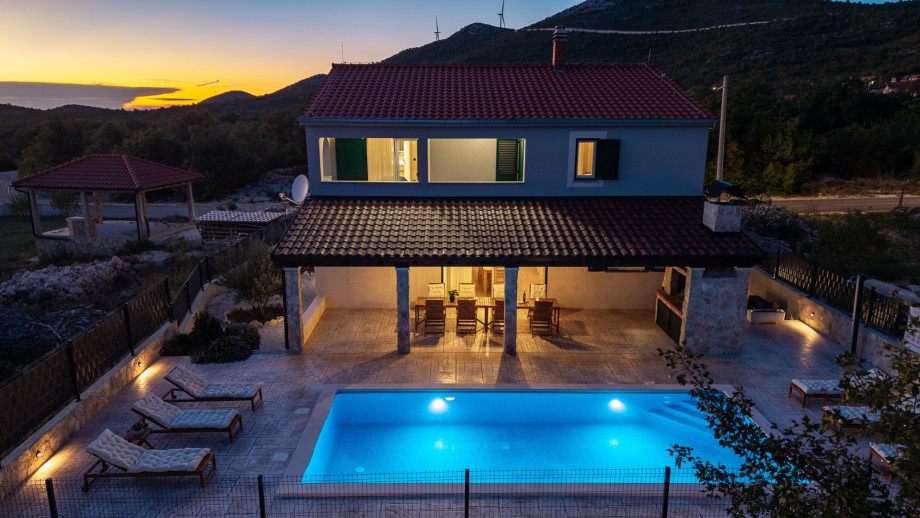 The spacious pool (9m x 4m) is perfect for cooling off or enjoying a swim any time of year, thanks to the heating system