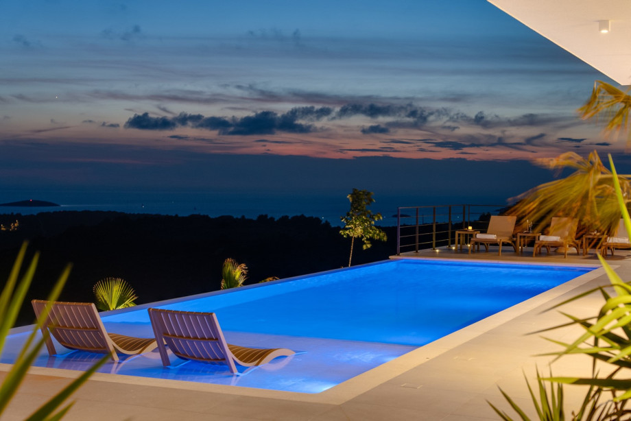 Carefully placed lighting completes the perfect experience of Dalmatian summer evenings