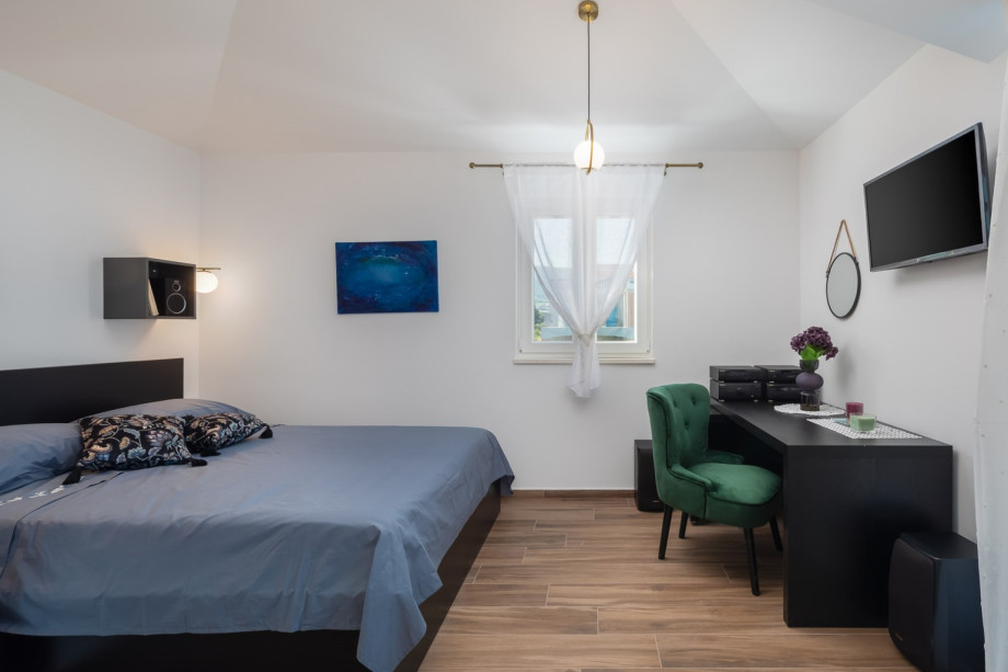 Bedroom No. 3 (13sqm) also boasts a queen-size bed (160x200)